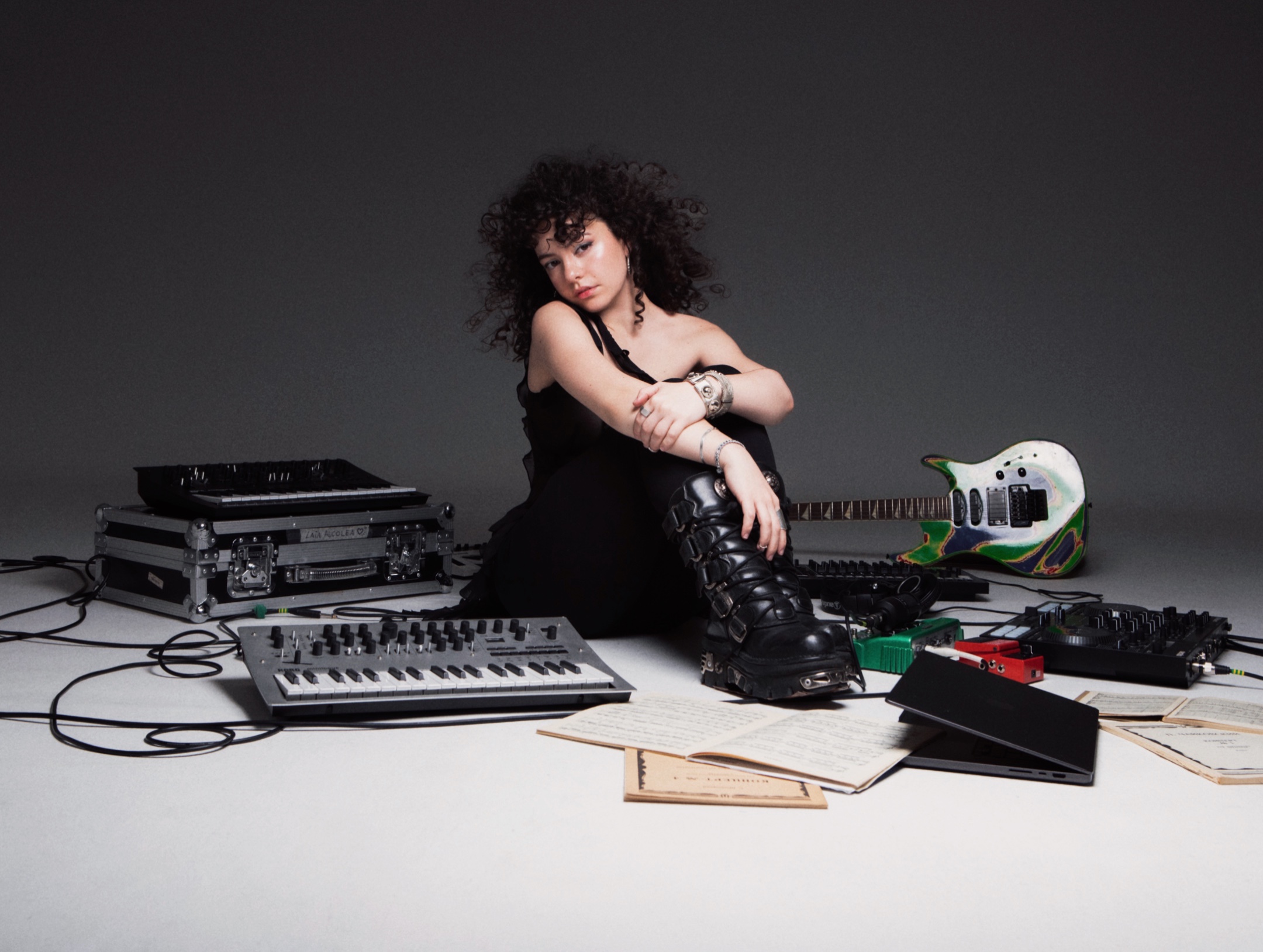 Laia Alcolea lanza su primer sencillo, “No me fío de mí”, con remix de Delaporte